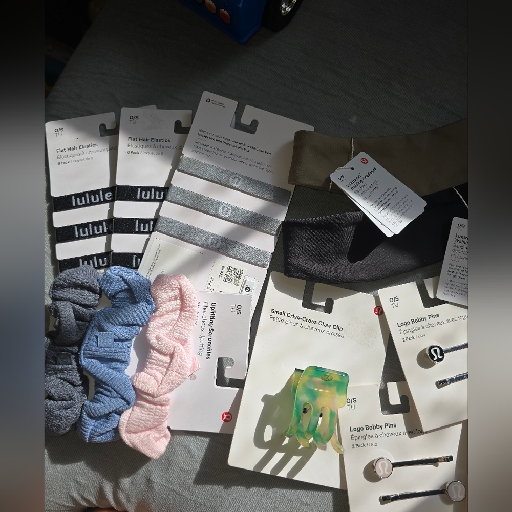 Lululemon Athletica (1) Mystery Hair Accessories - Picture 3 of 3